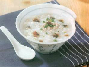 Cháo thịt heo, trứng bắc thảo