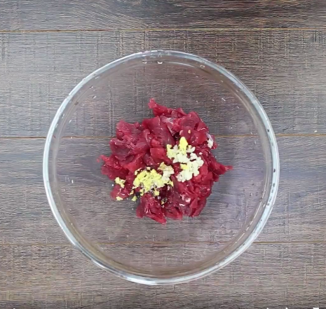 Cháo tía tô đậu xanh nóng hổi, giải cảm cực tốt cho cả nhà