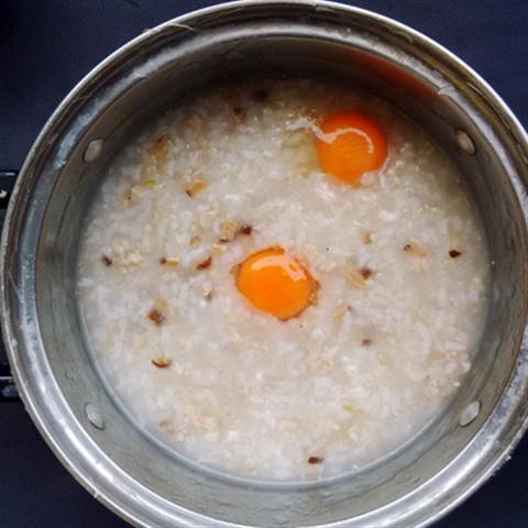 Cách làm cháo trứng thịt băm