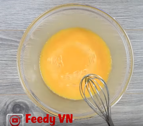 Chảy nước miếng với gà nướng ngũ vị ngon mềm, vàng óng