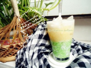 Chè bánh lọt đậu xanh