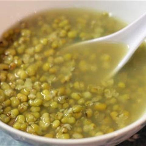 Cách làm chè bí đỏ đậu xanh