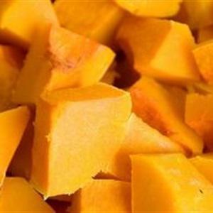 Cách làm chè bí đỏ hương táo