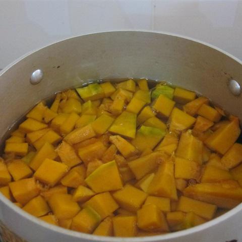 Cách làm chè bí đỏ nước cốt dừa