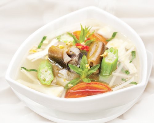 Chế biến canh lươn bồn bồn