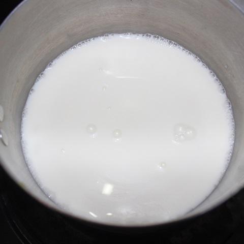 Cách làm chè bơ thanh mát