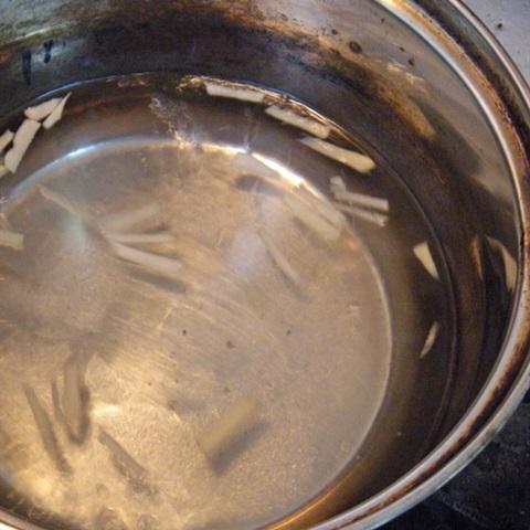 Cách làm chè bột lọc bọc đậu phộng