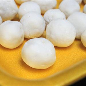 Cách làm chè bột lọc bọc heo quay