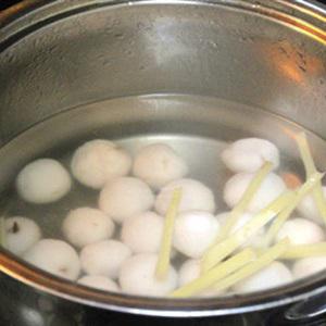 Cách làm chè bột lọc bọc heo quay