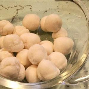 Cách làm chè bột lọc nhân cùi dừa