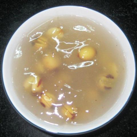 Cách làm chè bột sắn dây hạt sen