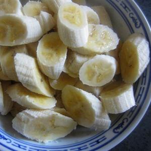 Cách làm chè chuối bột báng