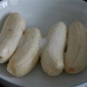 Cách làm chè chuối cốm rang