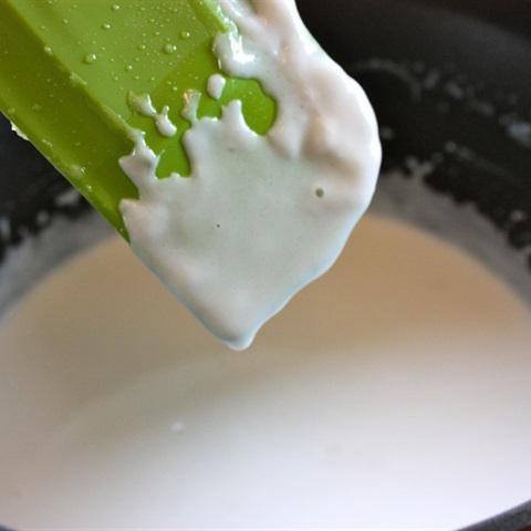 Cách làm chè chuối hấp nước cốt dừa