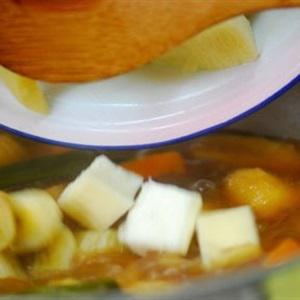 Cách làm chè chuối kiểu Thái