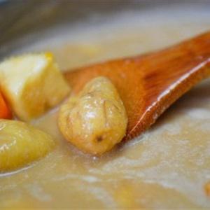 Cách làm chè chuối kiểu Thái