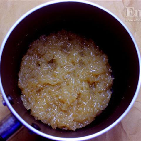 Cách làm chè con ong ngày Tết