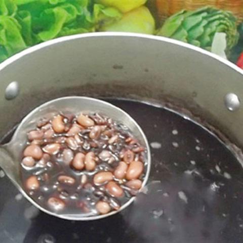 Cách làm chè đậu đỏ nếp cẩm