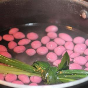 Cách làm chè đậu ngự và trân châu lá cẩm