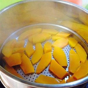 Cách làm chè đậu phộng bí đỏ