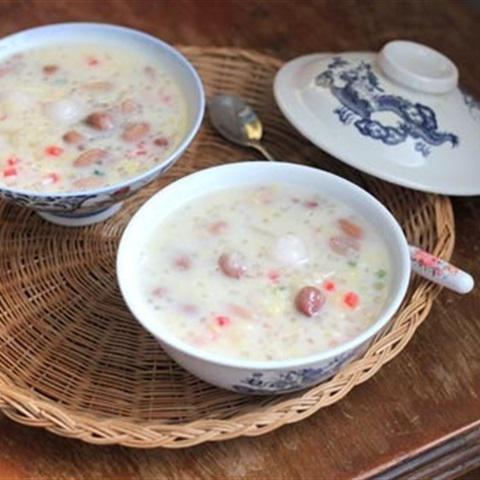 Cách nấu chè đậu phộng bột báng