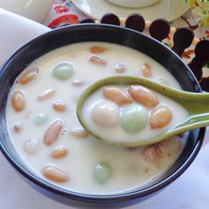 Cách làm chè đậu phộng khoai môn