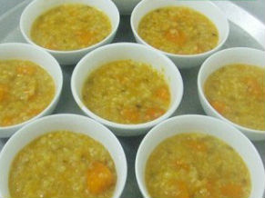 Chè đậu xanh bí đỏ