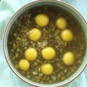 Cách làm chè đậu xanh bí ngô