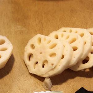 Cách làm chè đậu xanh củ sen