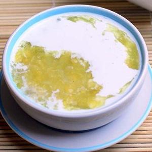 Cách làm chè đậu xanh nấu nước cốt dừa