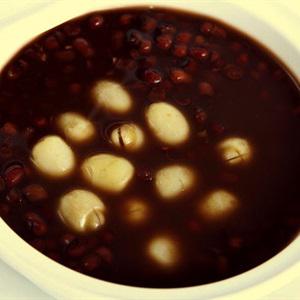 Cách làm chè hạt sen đậu đen