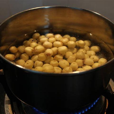 Cách làm chè hạt sen long nhãn