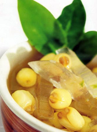 Chè hạt sen nha đam đẹp da