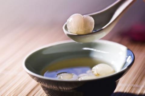 Chè hạt sen nhãn lồng hương bưởi