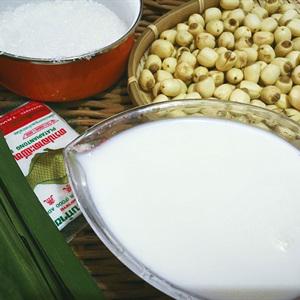 Cách làm chè hạt sen rau câu