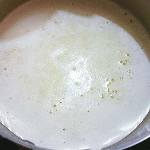 Cách làm chè hạt sen rau câu