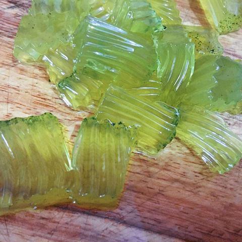 Cách làm chè hạt sen rau câu