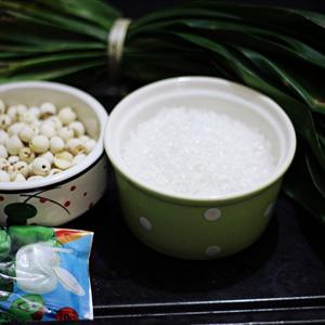 Cách nấu chè hạt sen thạch rau câu