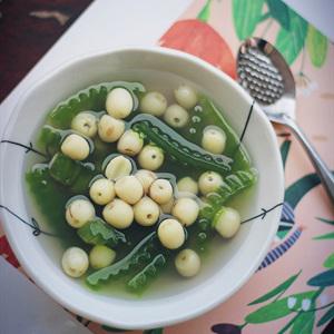 Cách nấu chè hạt sen thạch rau câu