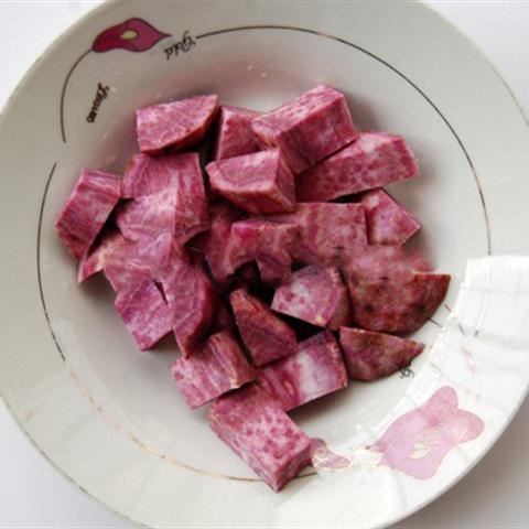 Cách làm chè khoai lang nước cốt dừa