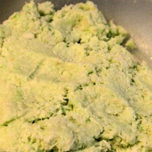 Cách nấu chè khoai mì cốt dừa