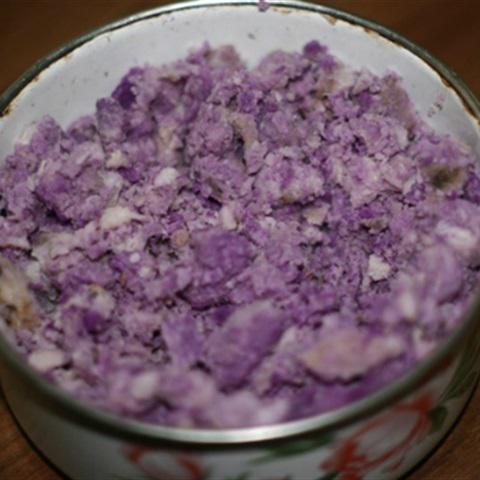 Cách làm chè khoai mỡ tím