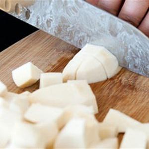 Cách làm chè khoai sọ bột báng