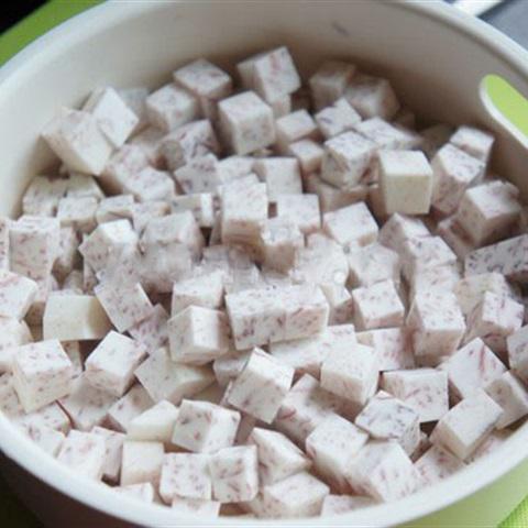 Cách làm chè khoai sọ mật mía