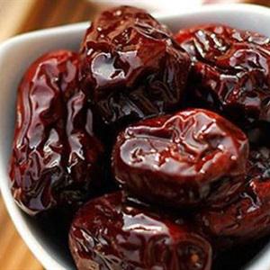 Cách làm chè khoai táo đỏ