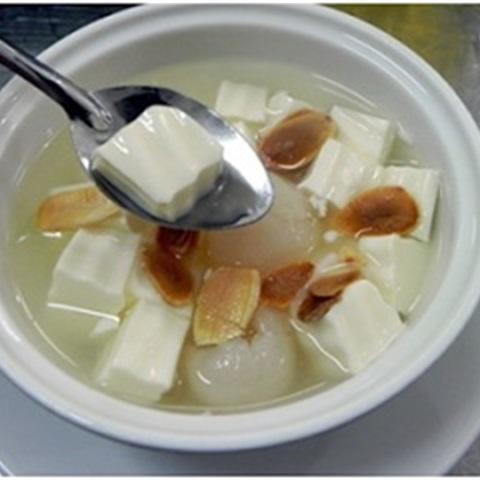 Cách làm chè khúc bạch vani