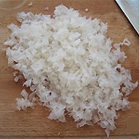 Cách làm chè nấm tuyết hạt sen