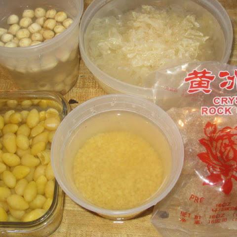 Cách làm chè nấm tuyết hạt sen bạch quả