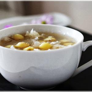 Cách làm chè nấm tuyết với hạt sen