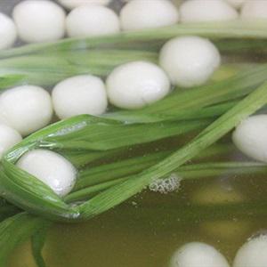 Cách làm chè nếp lá dứa